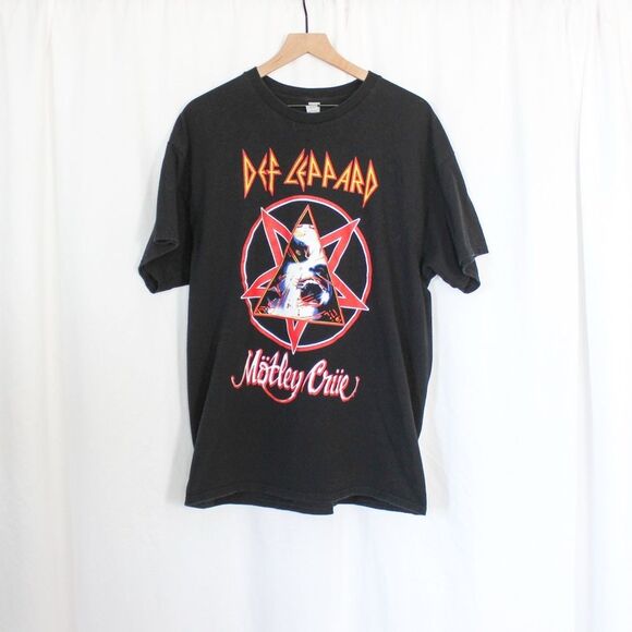 Vintage Other - Def Leppard Motley Crue The Stadium Tour Tee 2022 Extra Large